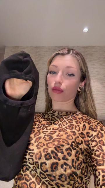 @AlphaBabeLucy