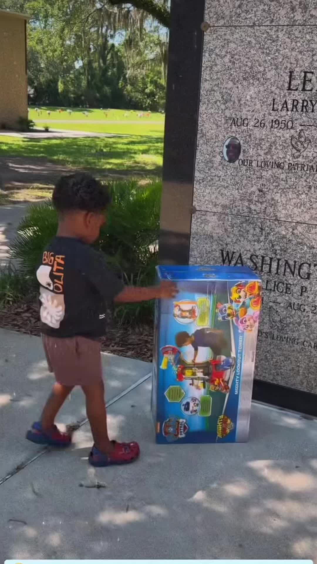 @Poppa, Toie & Kofi🧑&zwj;🧑&zwj;🧒
