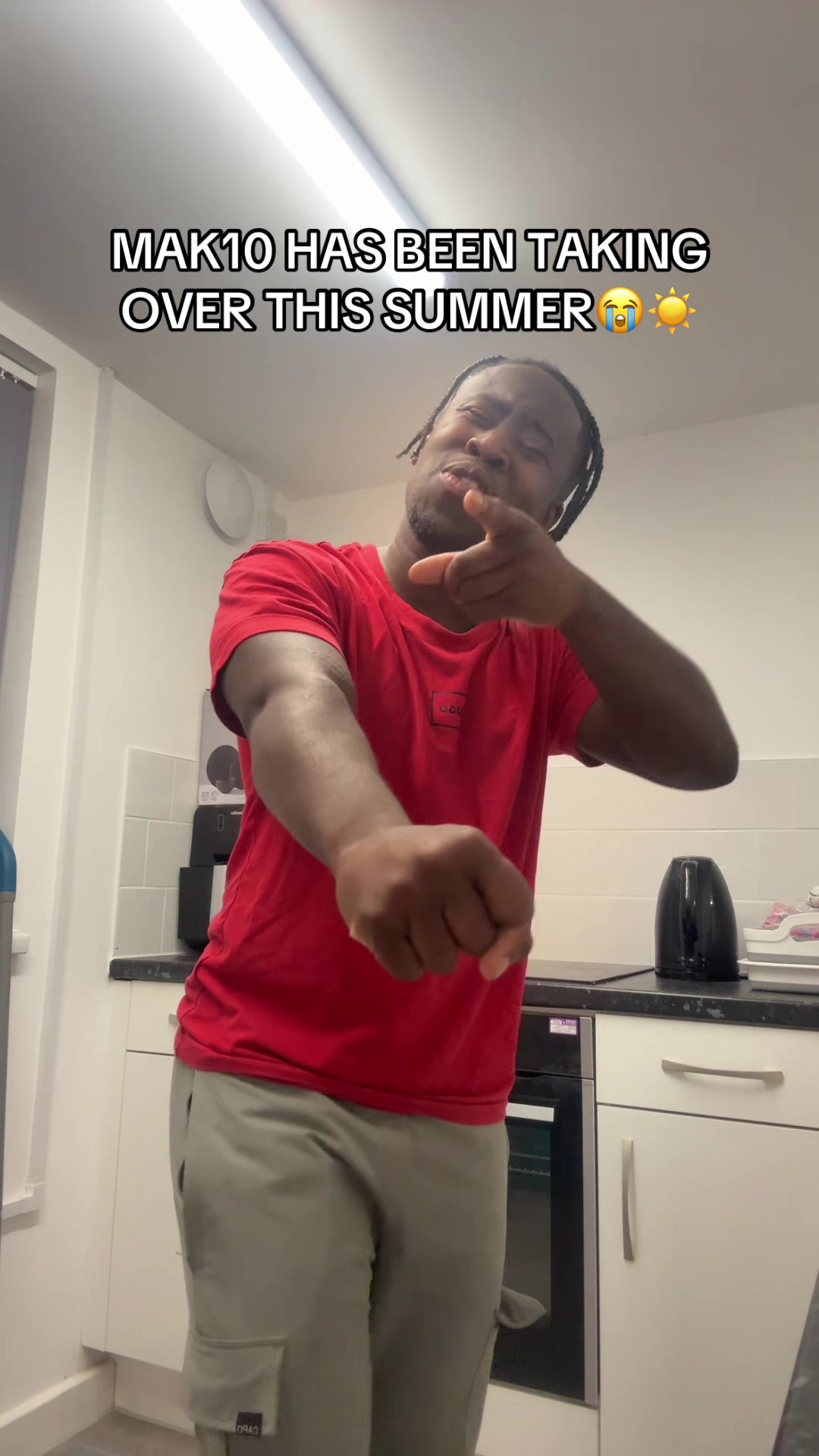 @MR HAPPY FRIDAY🕺🏾🥳