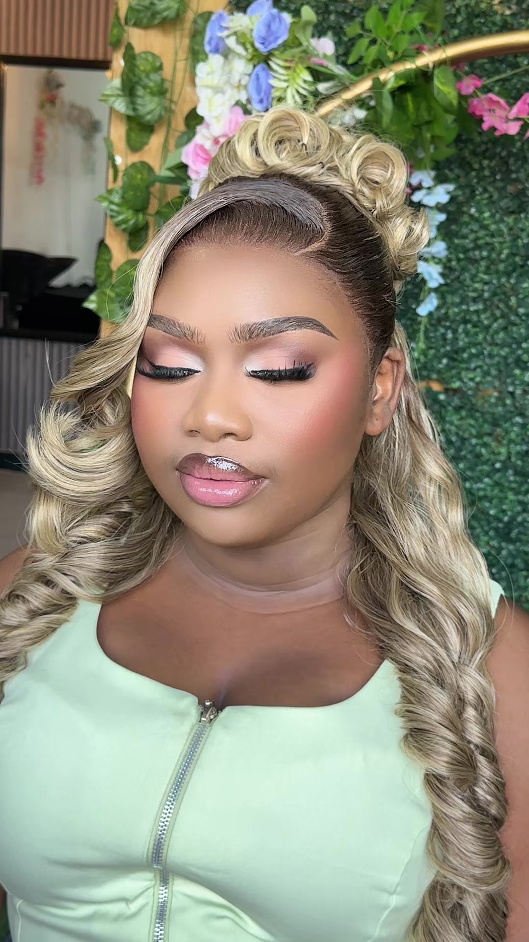 @DebbieProMakeup🇲🇼