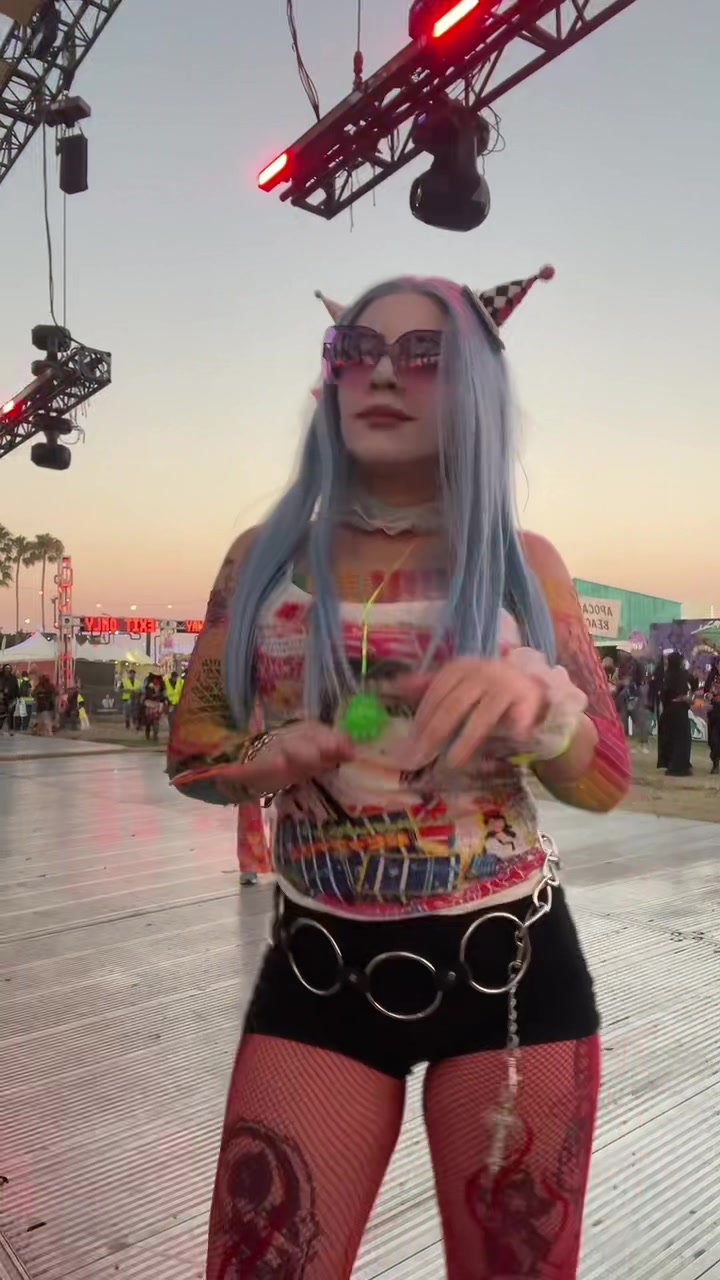 @clowndabs