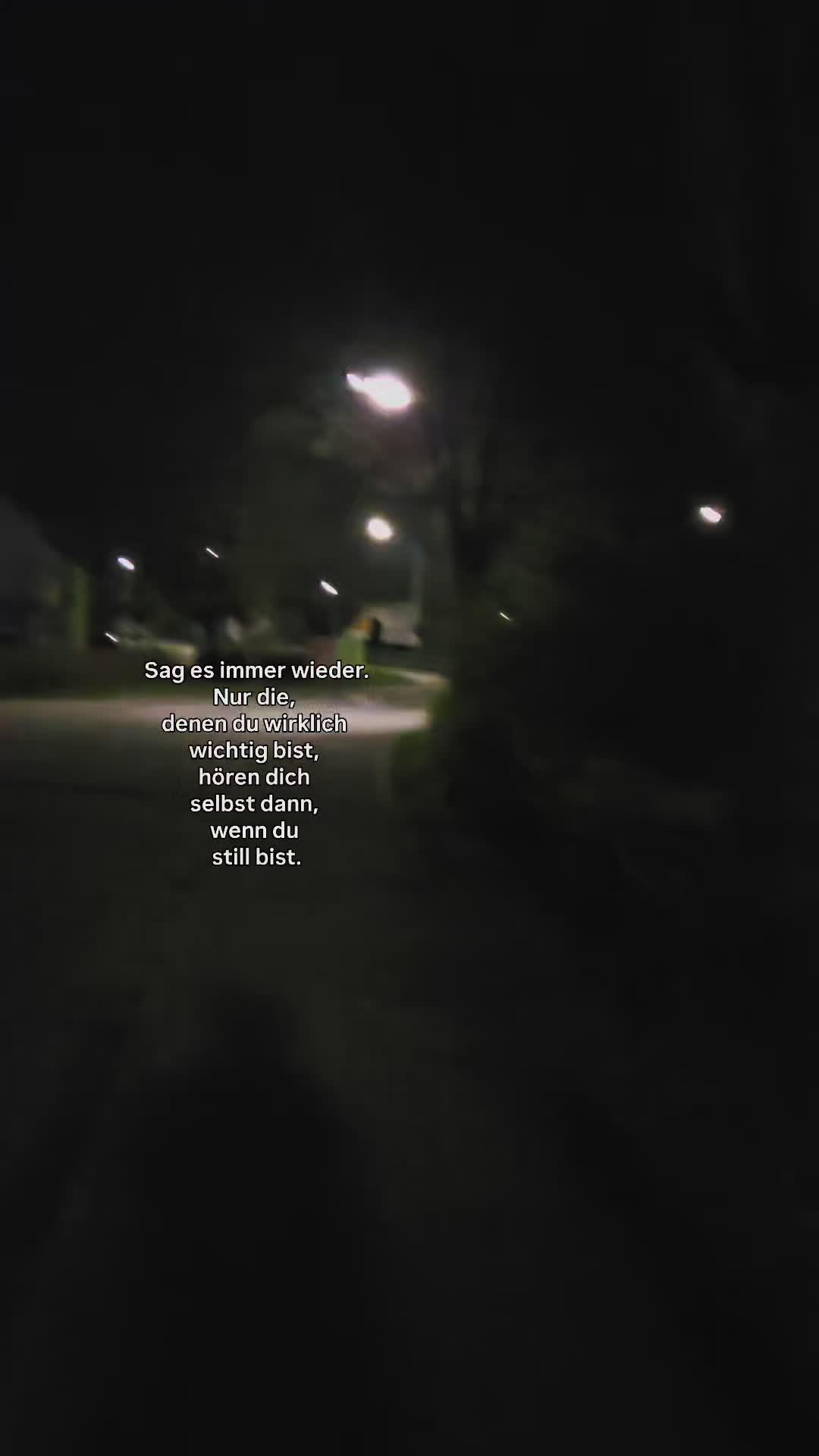 @𝕓𝕖𝕖𝕓𝕚𝕟𝕠𝕨