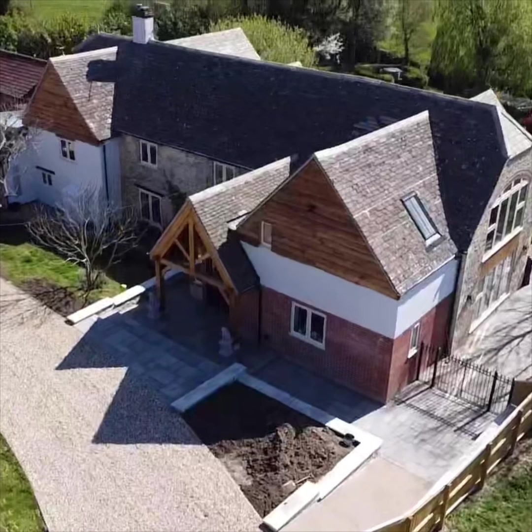 @Look Sharp Roofing