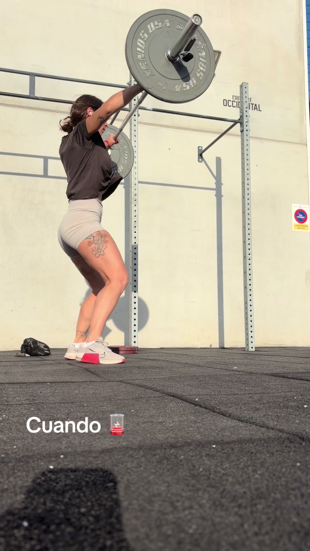 @Anubis y compa&ntilde;&iacute;a