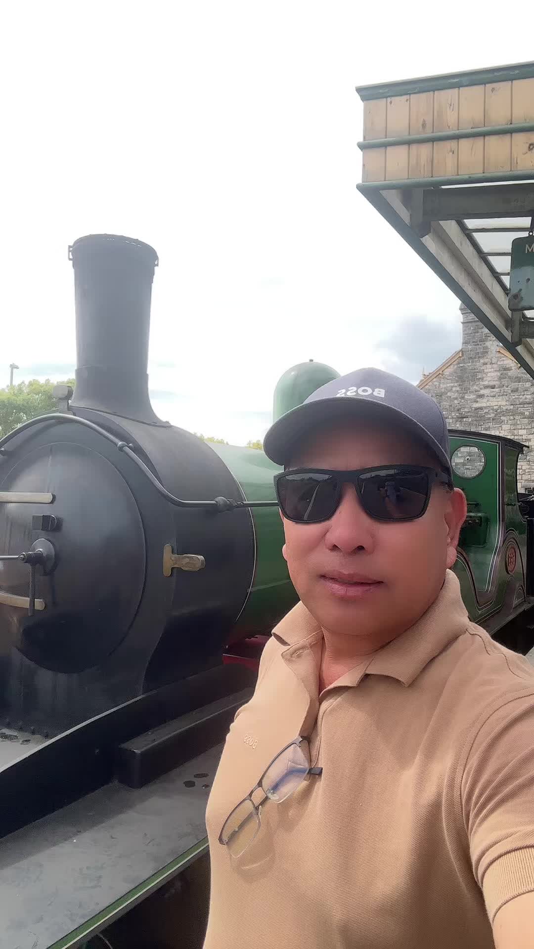 @DIL GURUNG