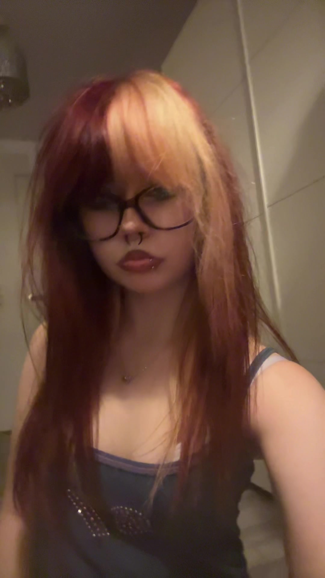 @💫