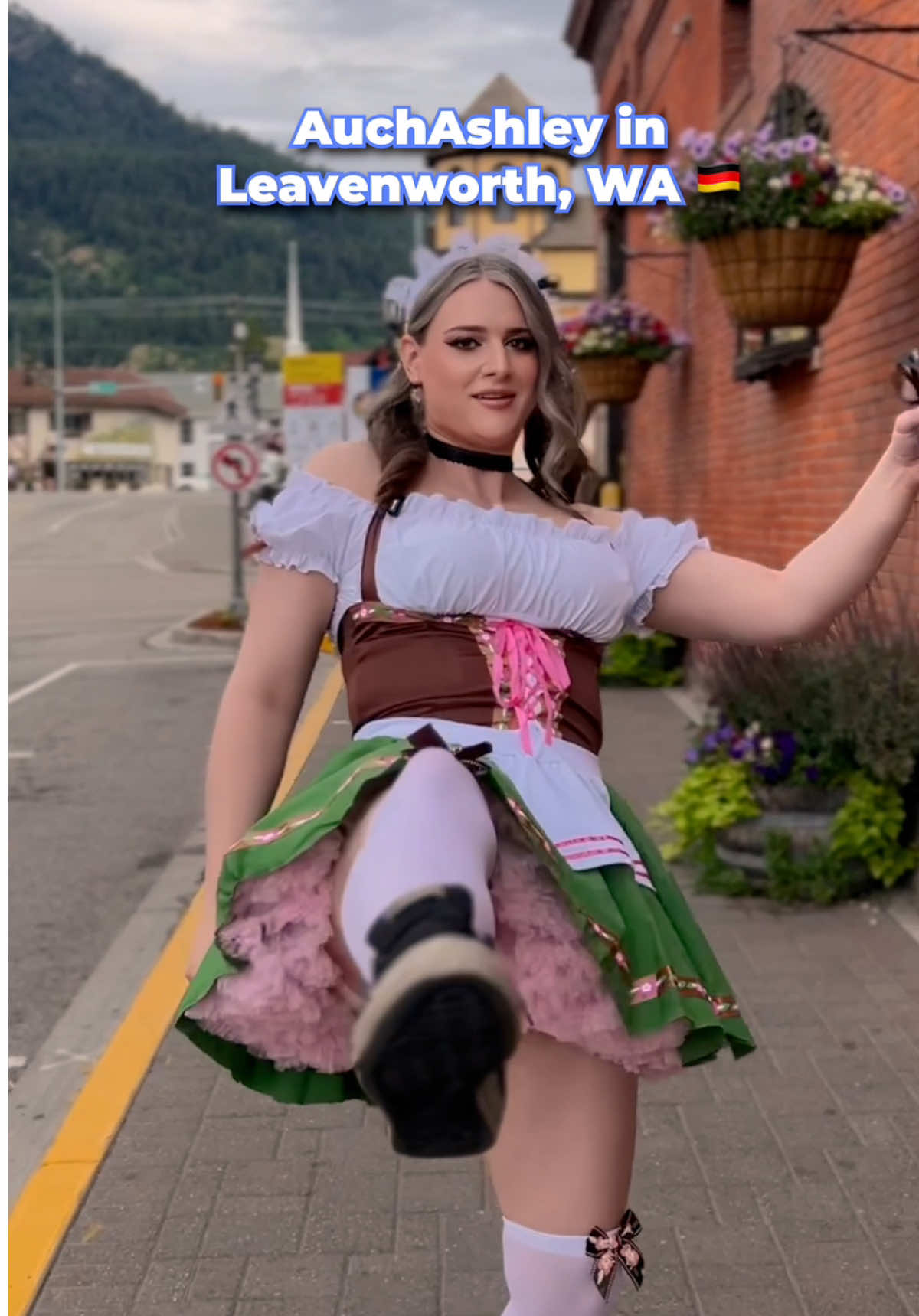 @AlsoAshley