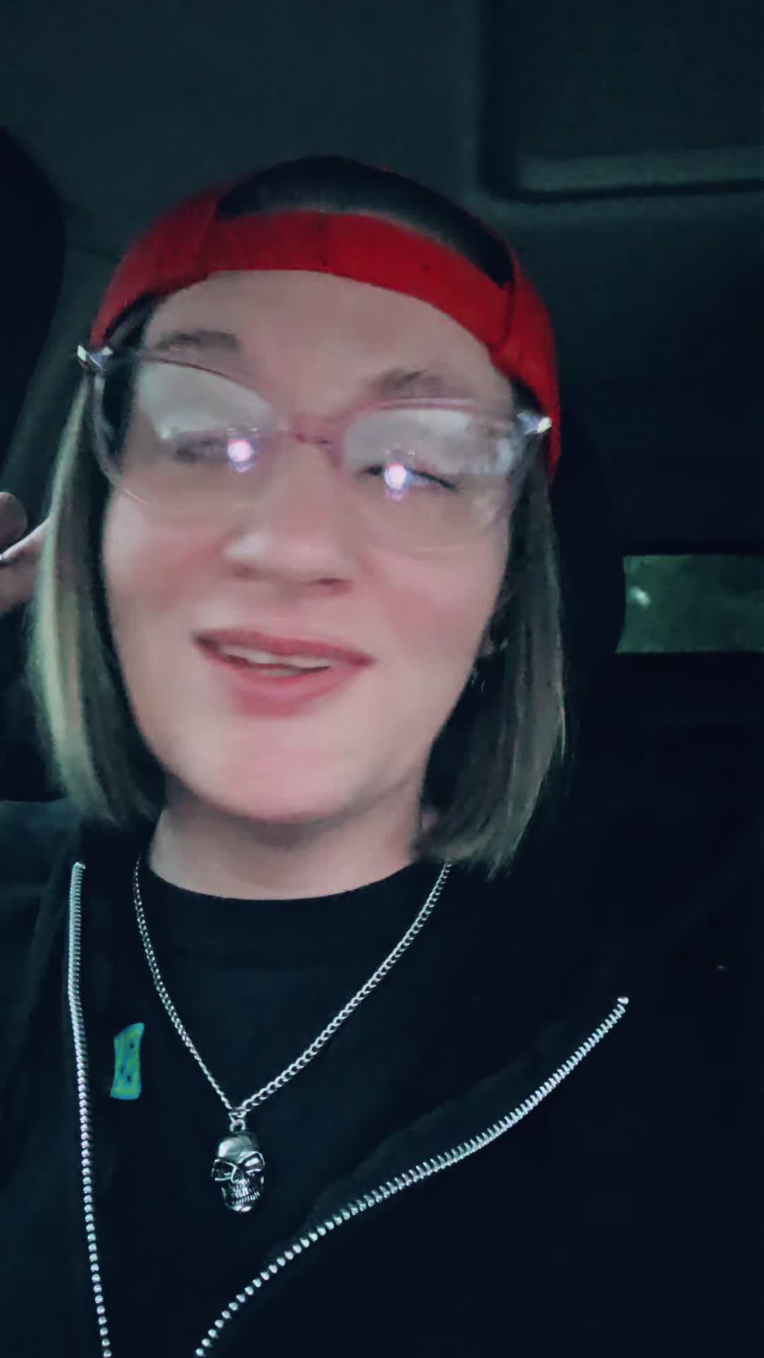 @🖤Kirsten_Reacts🎙️🤘🏻