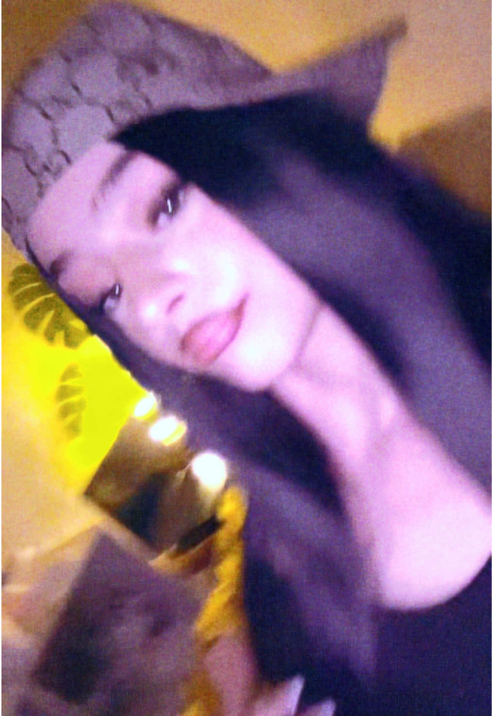 @Riri🍒