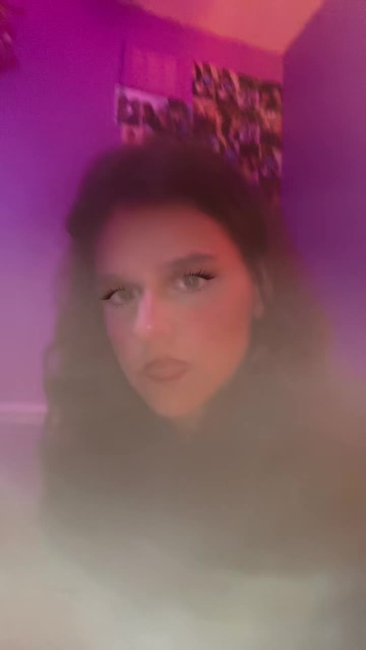 @Millie 💜💙🤍