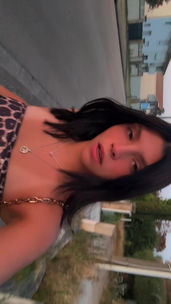 @_alli_mcht_