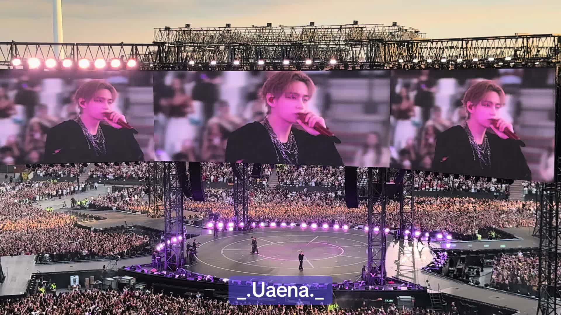 @Uaena 💜