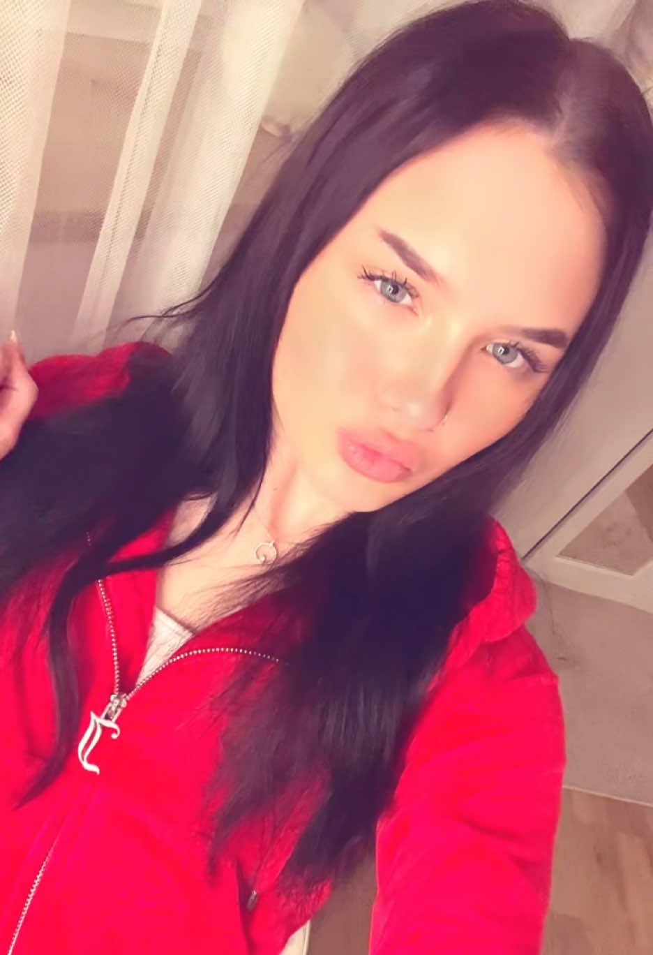 @ludmiila.aaa