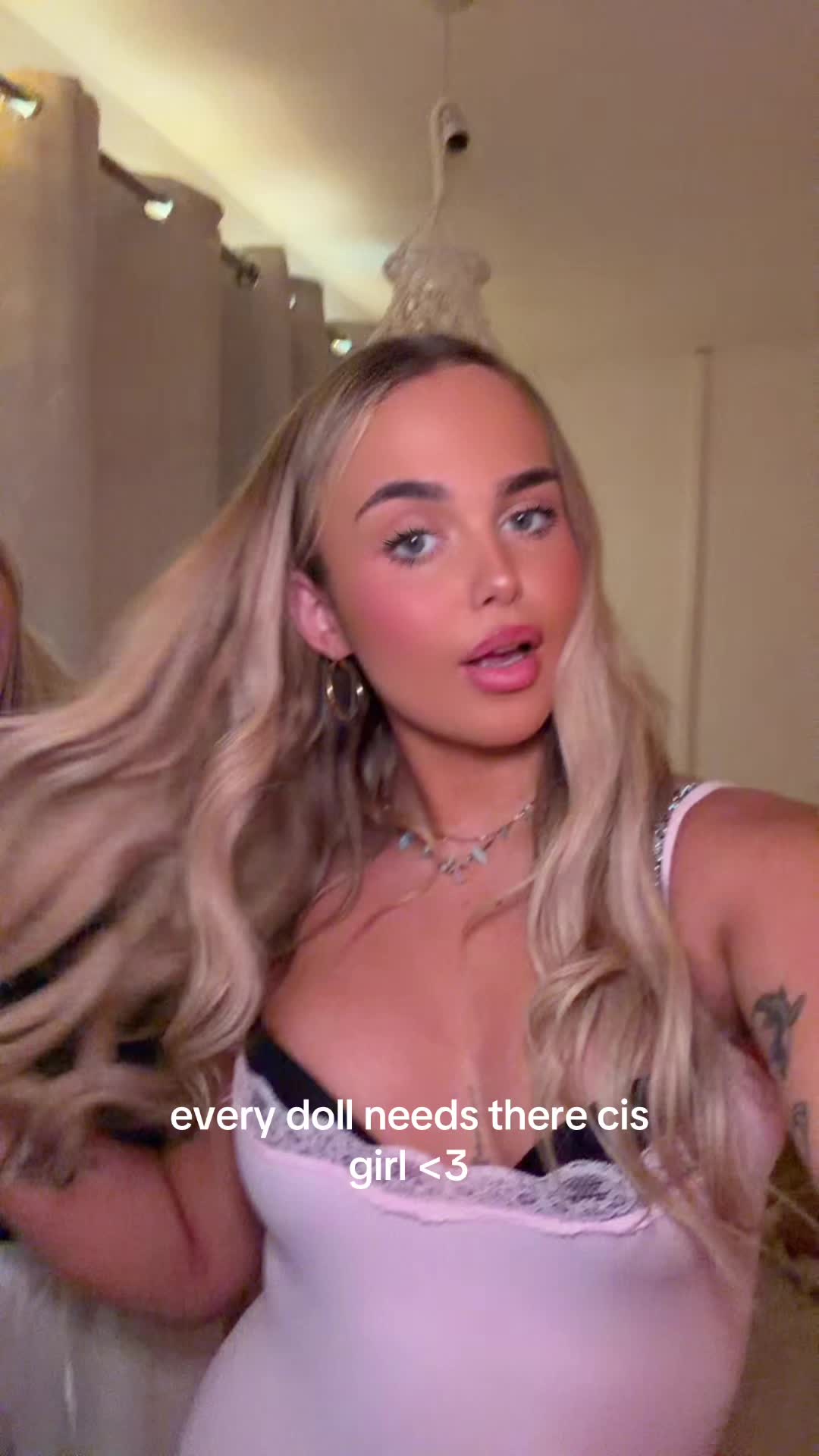 @bella