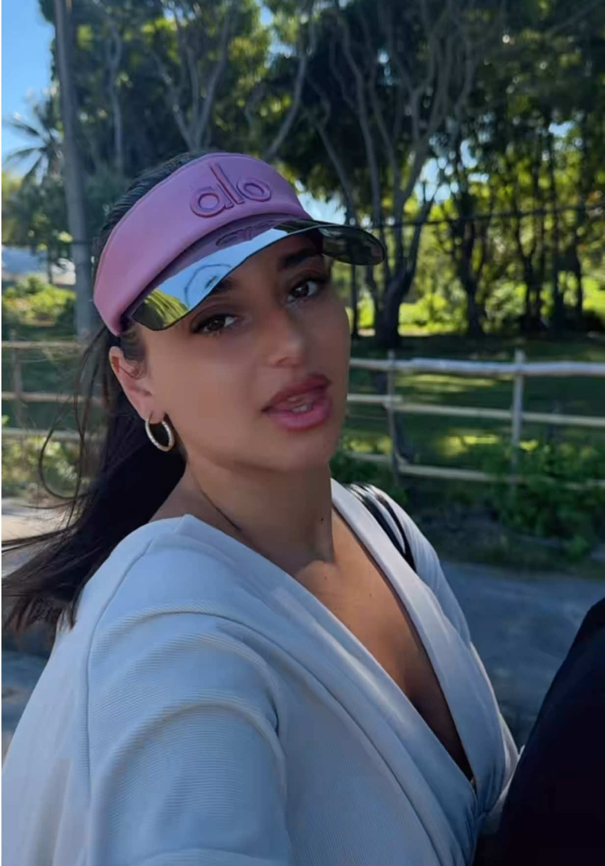 @Lauraroumi_
