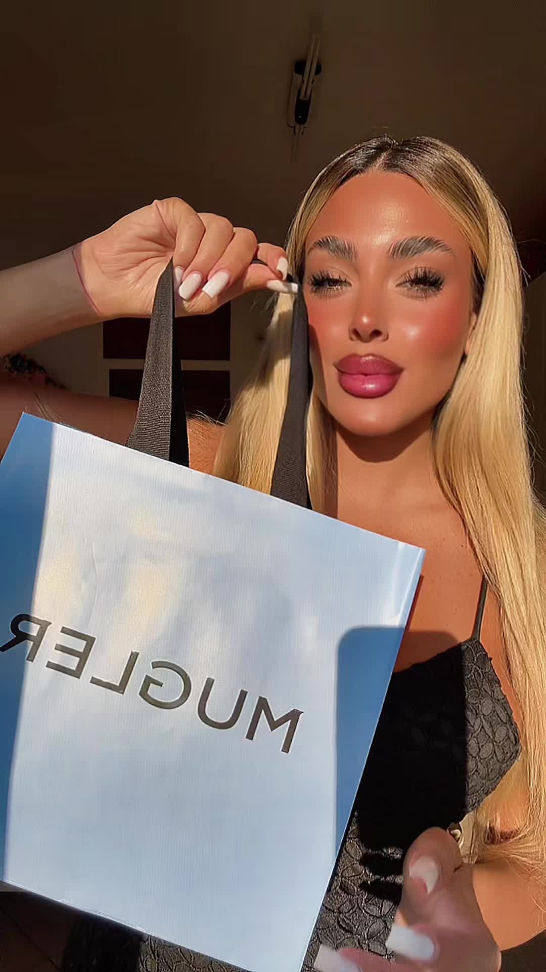 @xmyllax