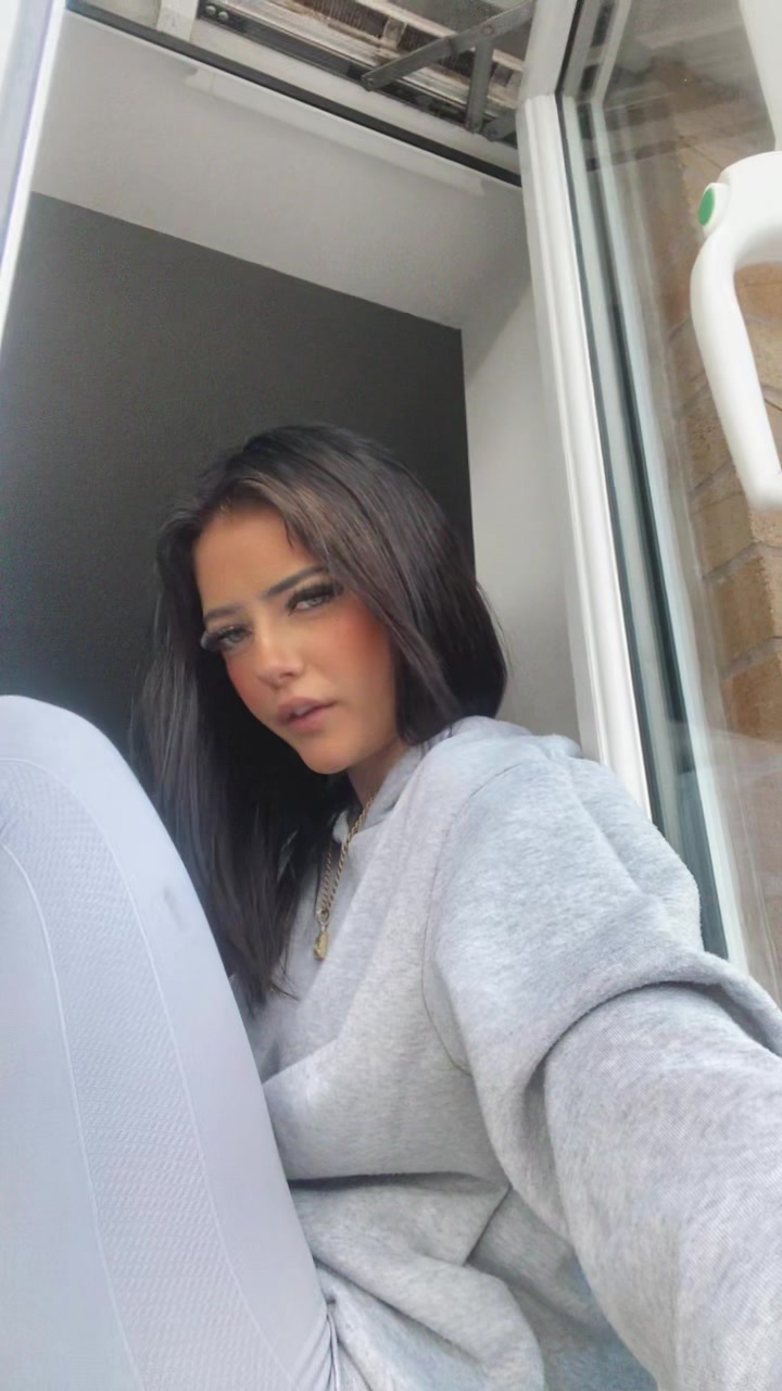 @Demi-Louise✝️⚜️