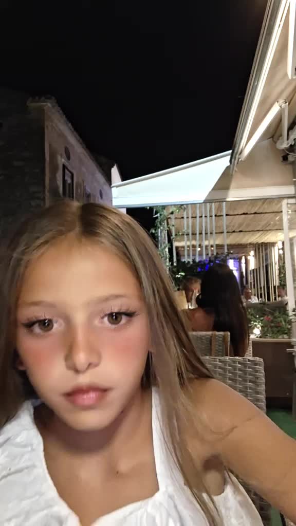 @Ester Iovino979