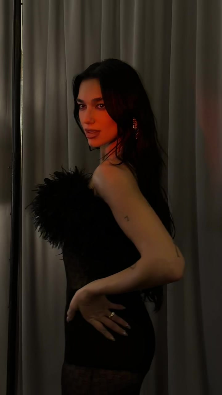 @Dua Lipa