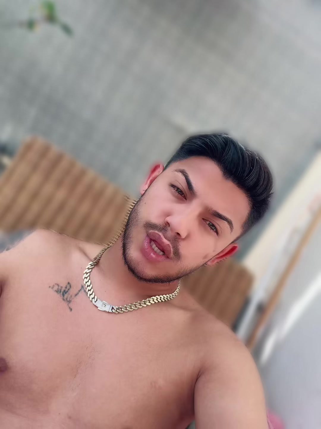 @💸🧸⚜️🍫🐶Levi