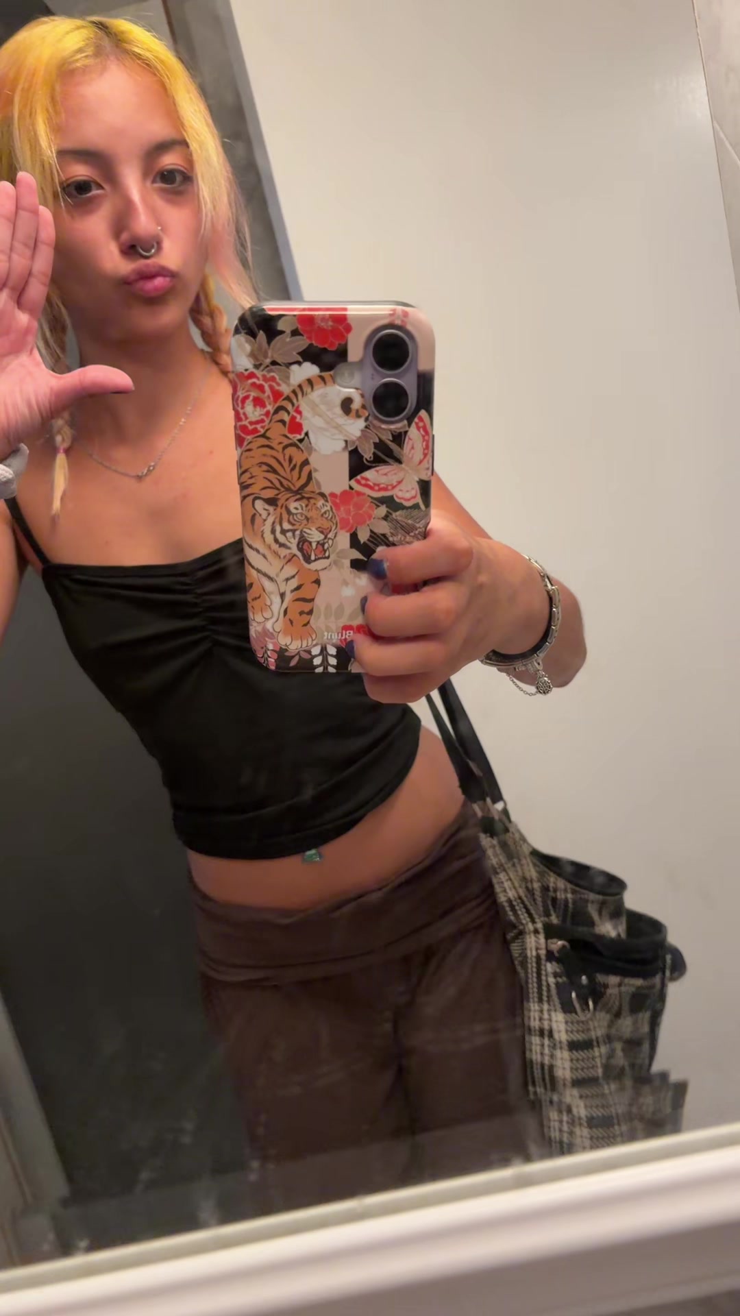 @buttlord