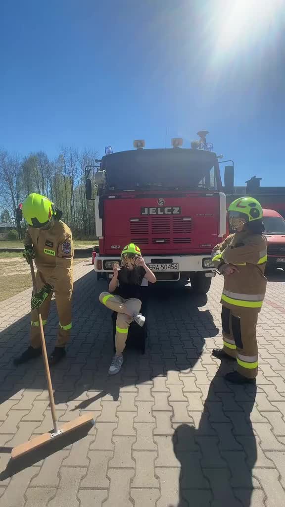 @👨&zwj;🚒🚒🔥