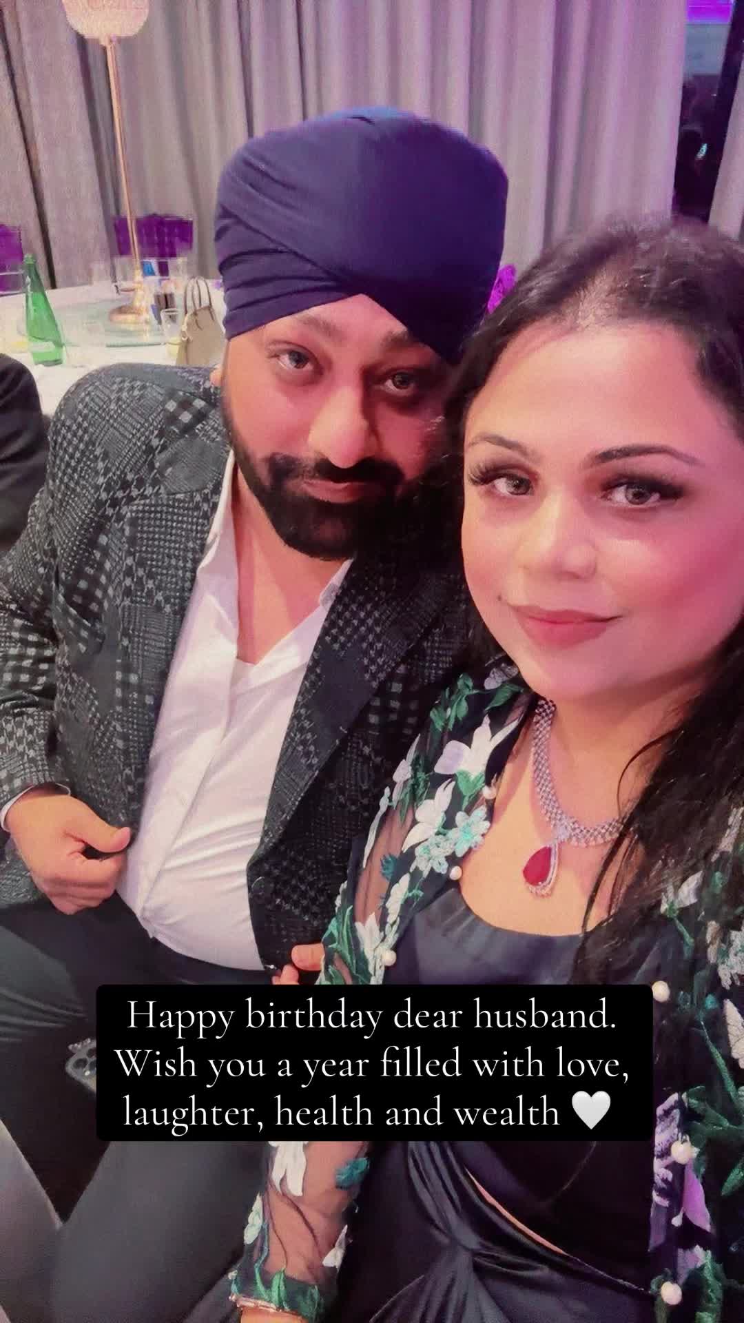 @Minakapoor