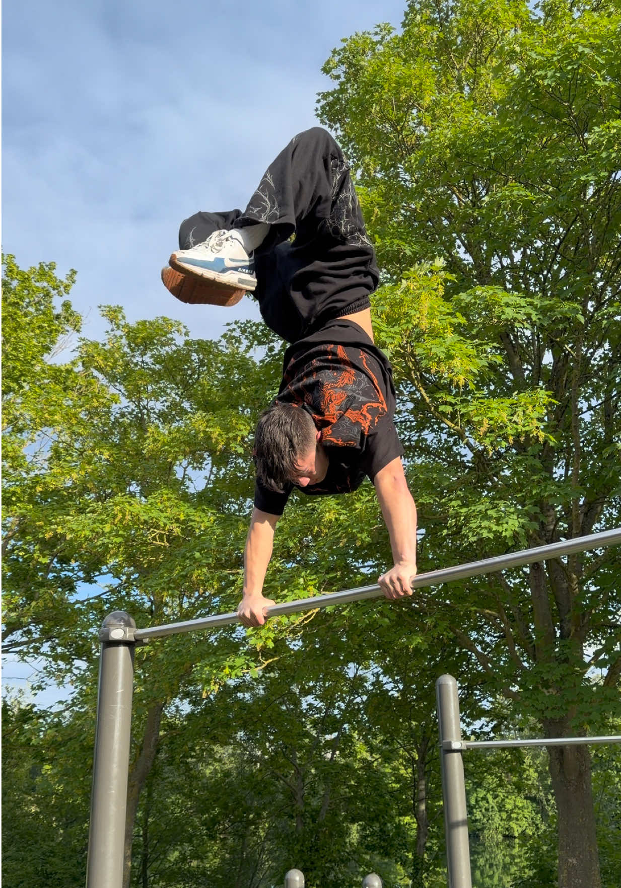 @Baki_calisthenics