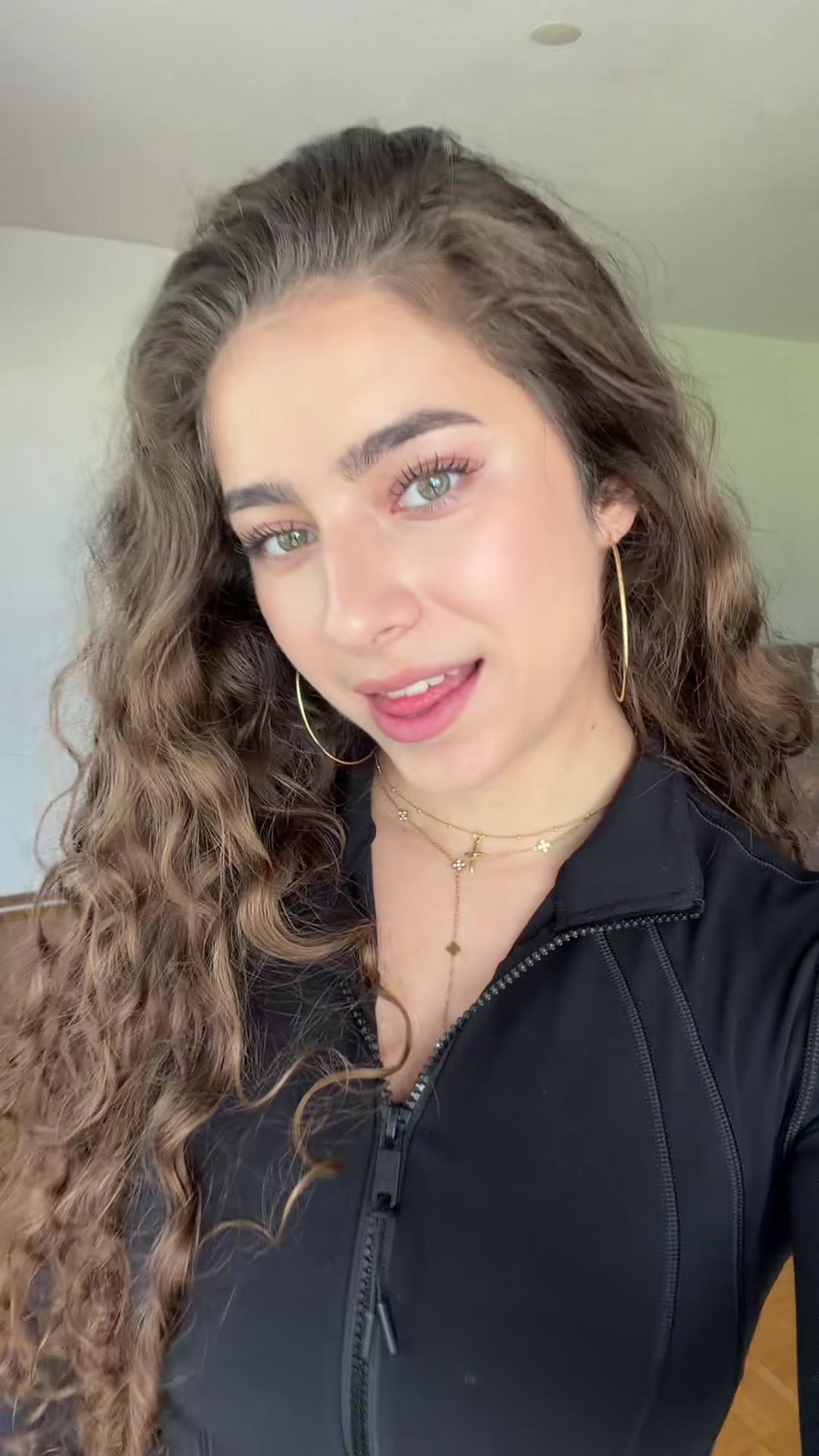 @𝐍𝐢𝐧𝐤𝐚&nbsp;🦢