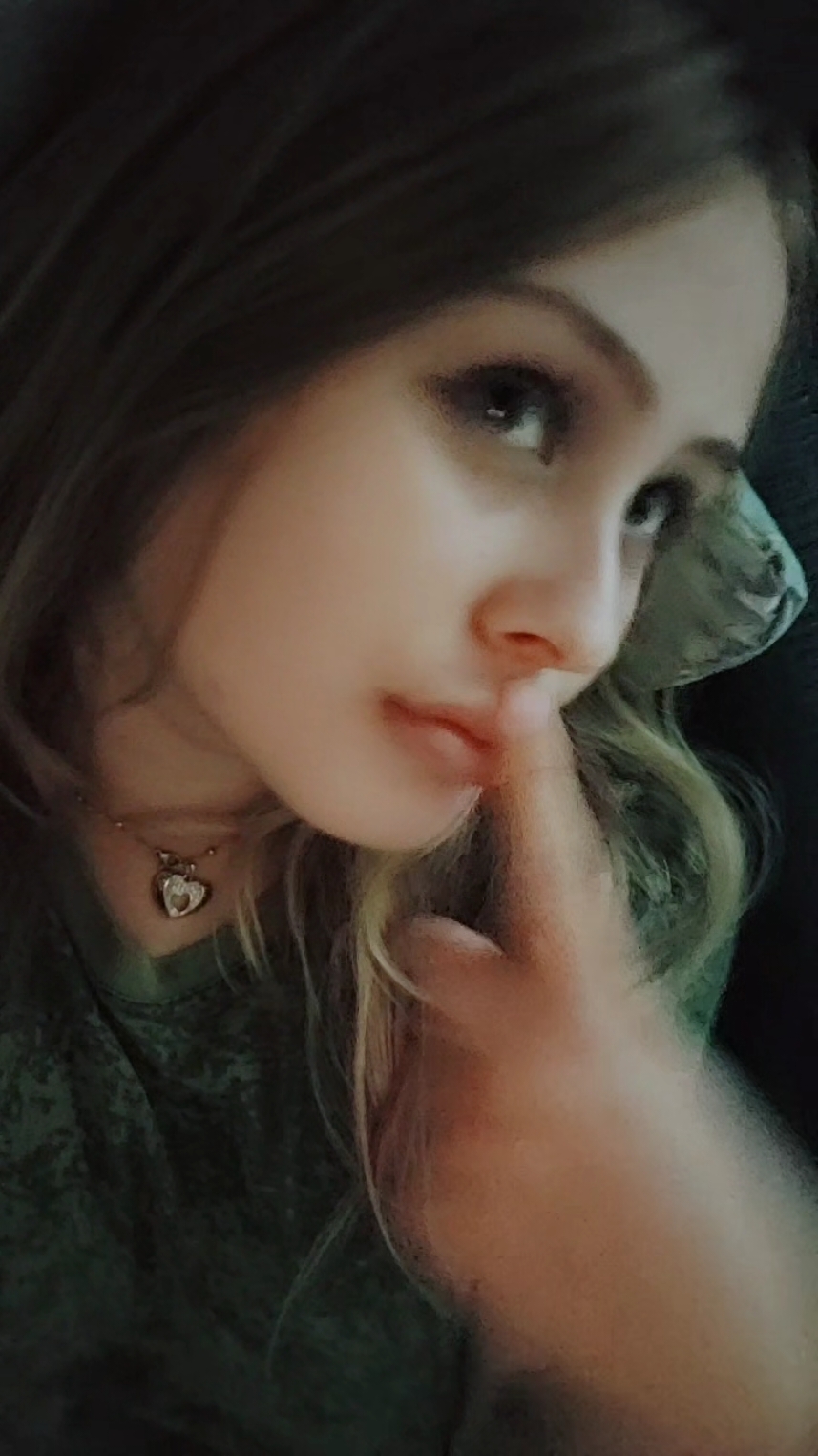 @Даша 🍥