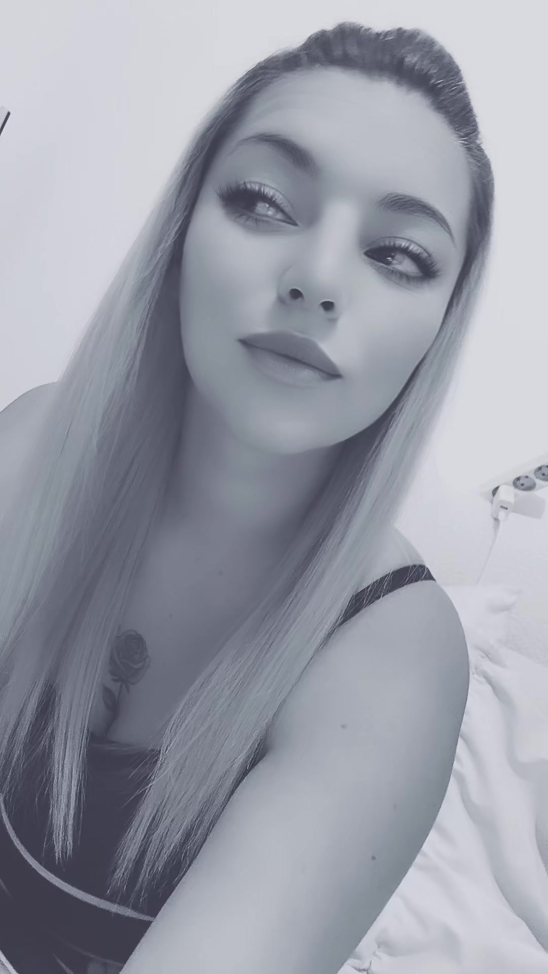 @Elodiie Viingt-siix