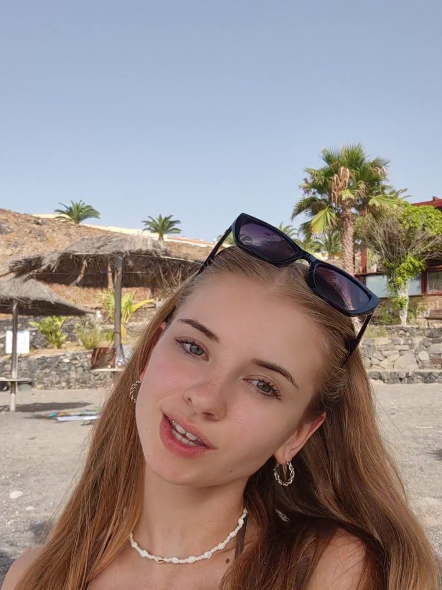 @Xenie🦋