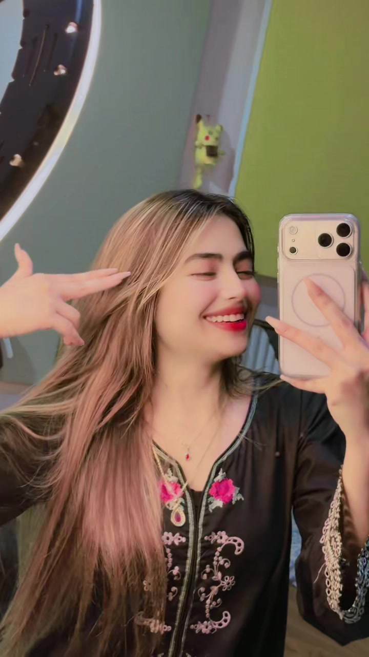 @♥️Kaînat Malîk♥️