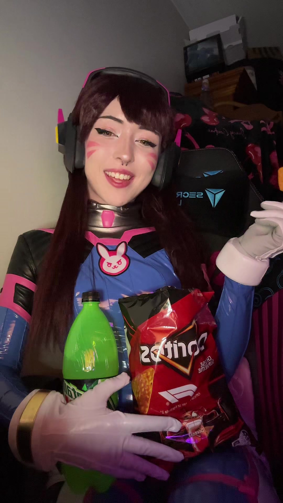 @Junaiii