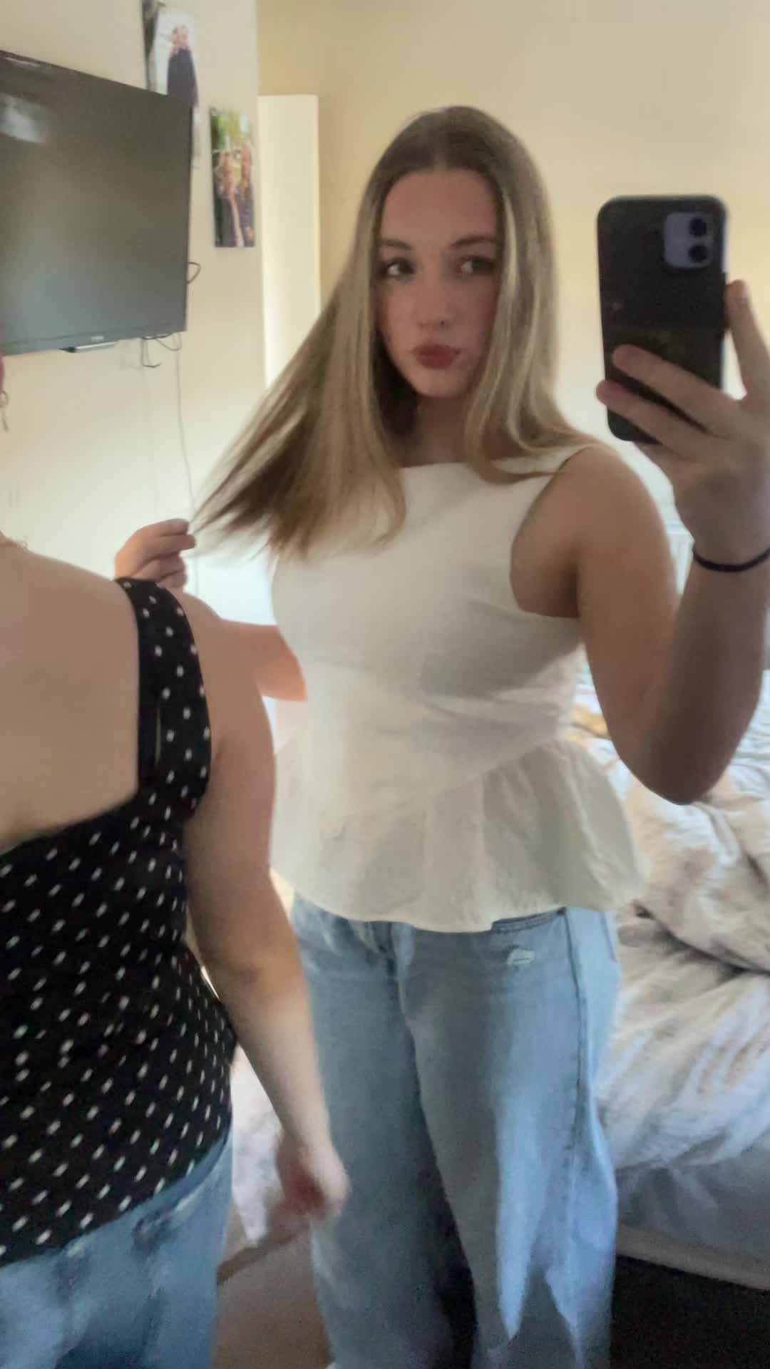 @Scarlett💋