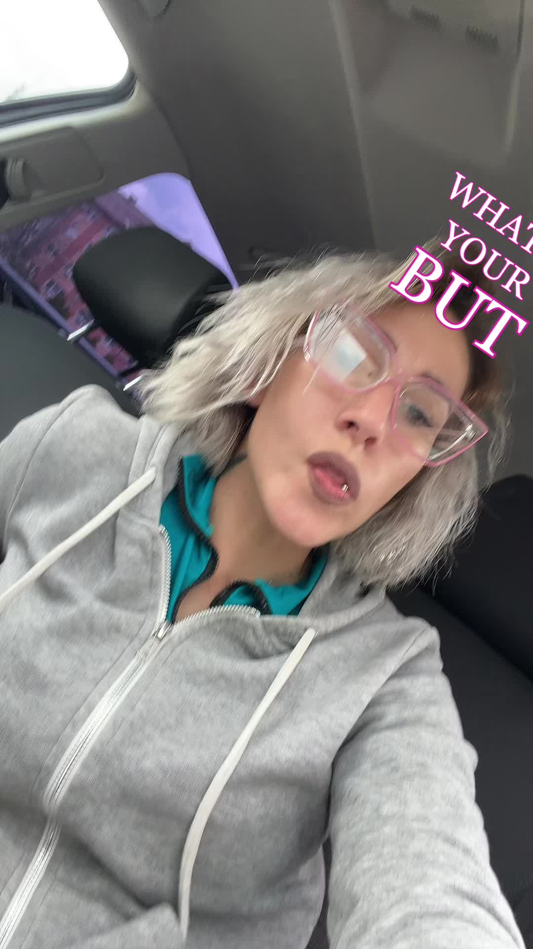 @ErikaMoga