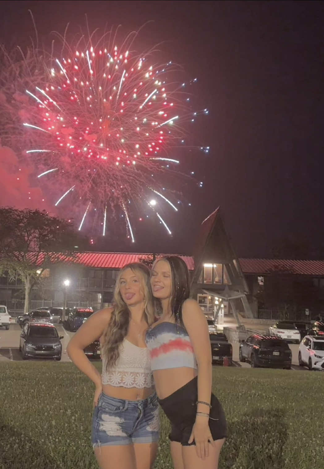 @_makennaanicole