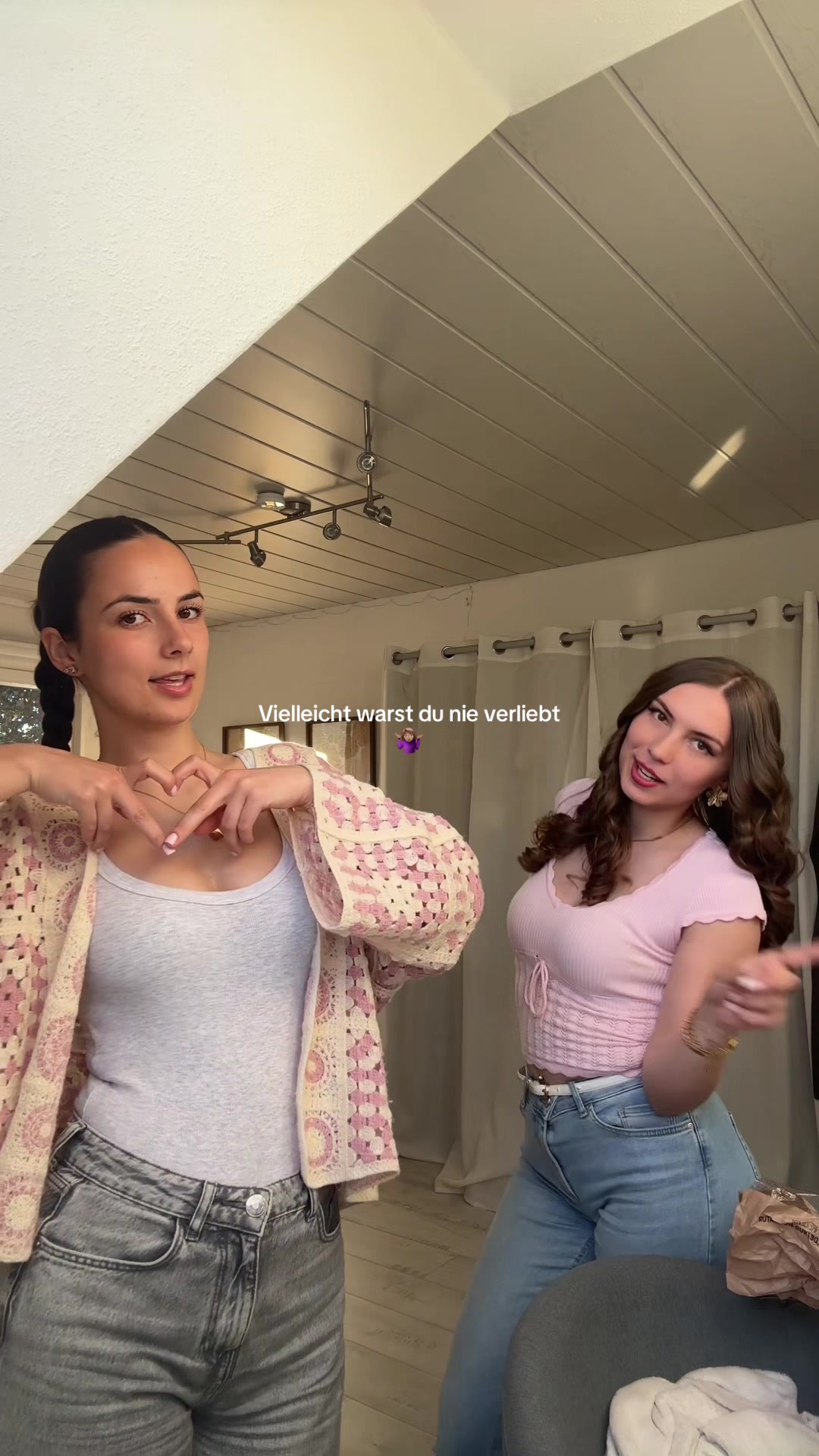 @larissa