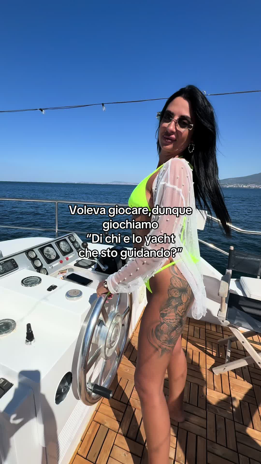 @👑