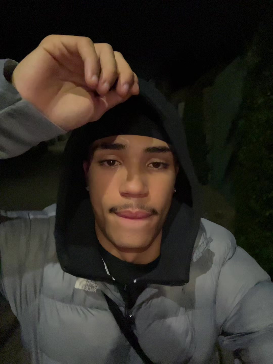 @Ads 1️⃣