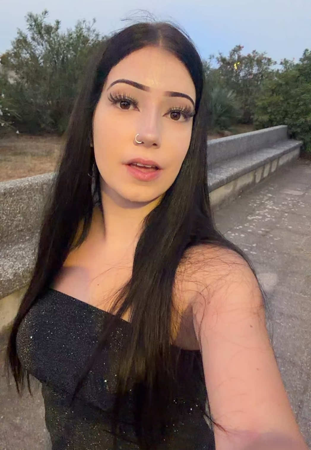 @rrebeccaarinii