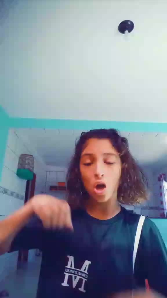 @Mariaclara Clarinha