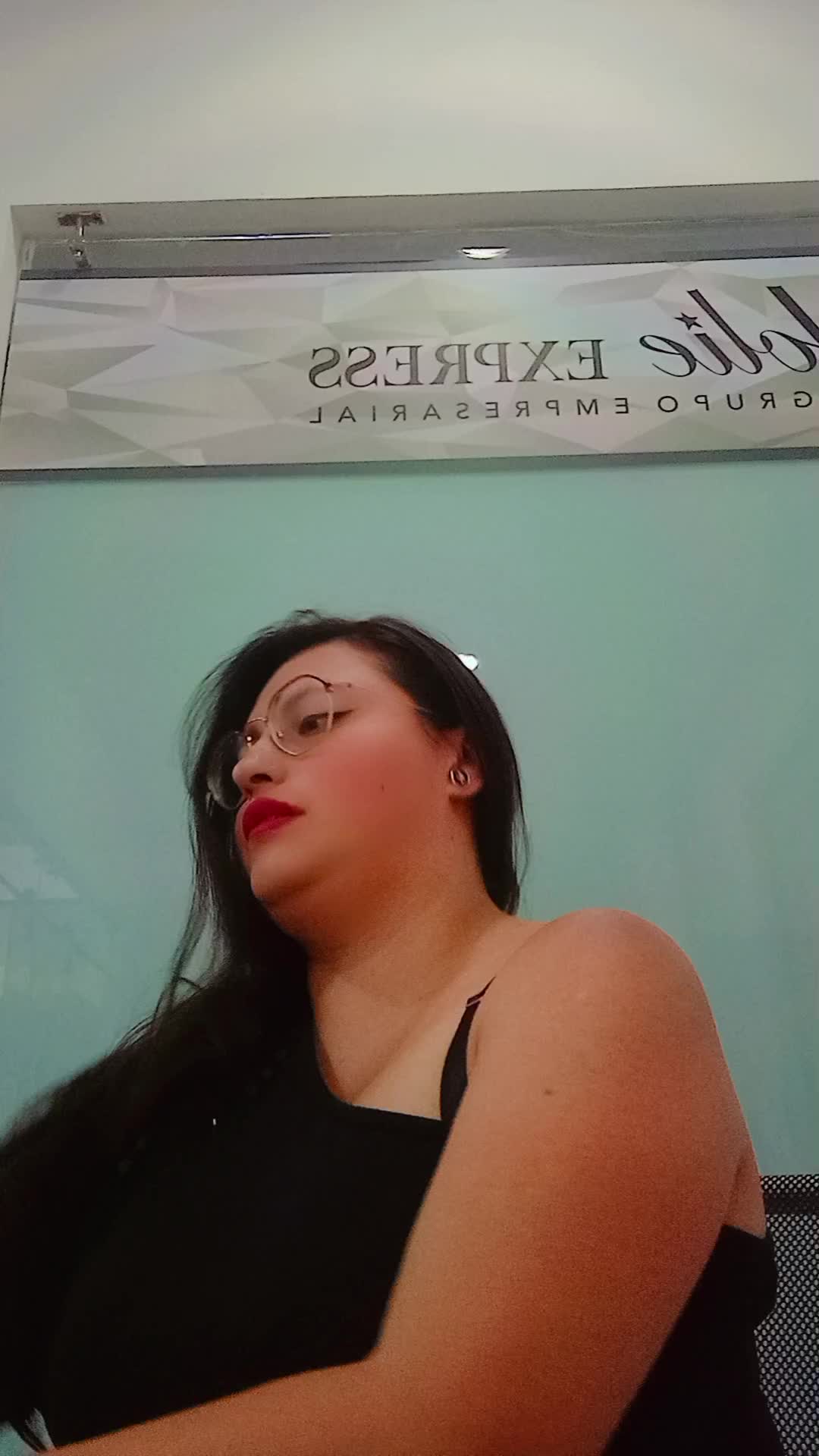 @jolie_uio