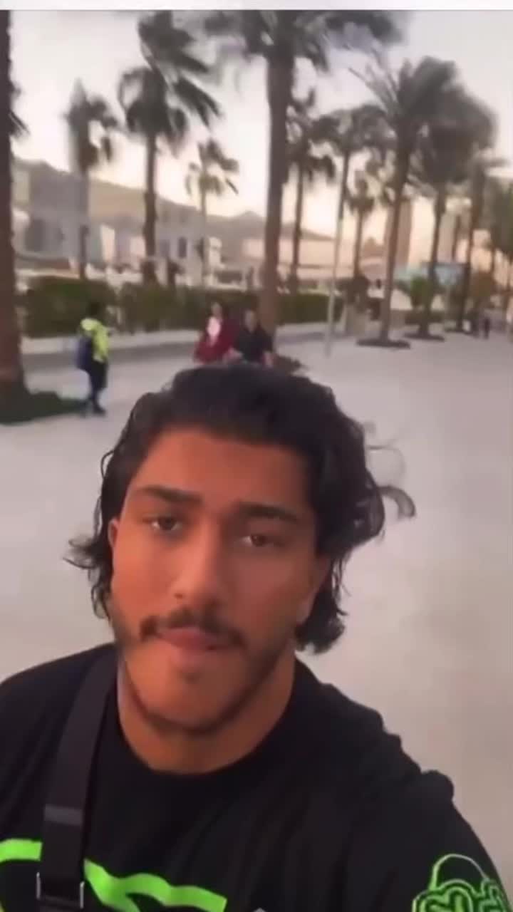 @Mero_428