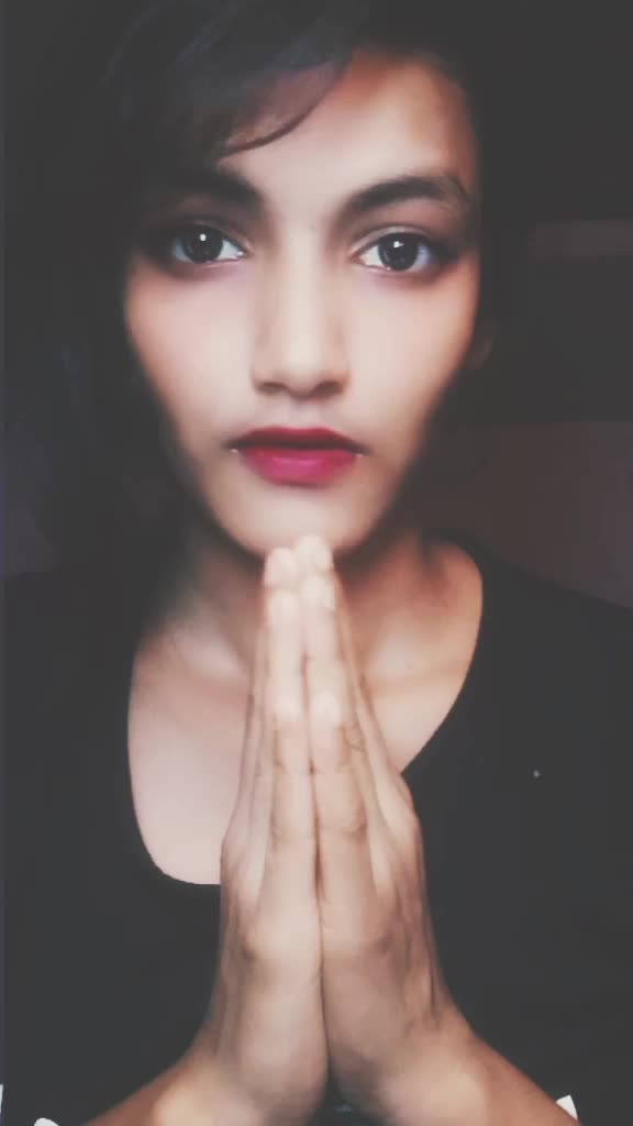 @_shruti_