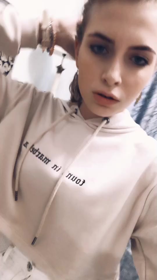 @Poliinthehouse