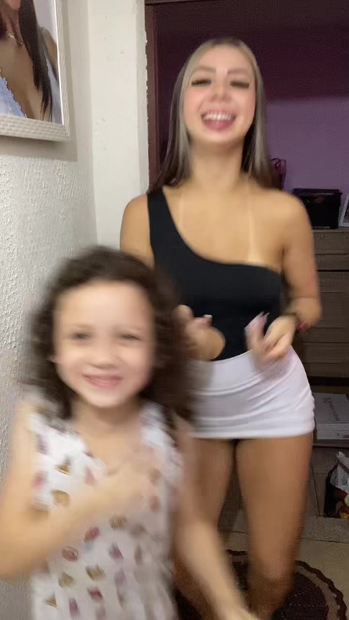 @mooraes.___