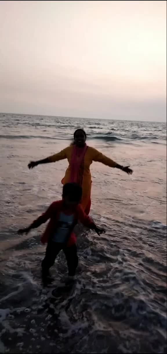 @ReshmaSatheesh712