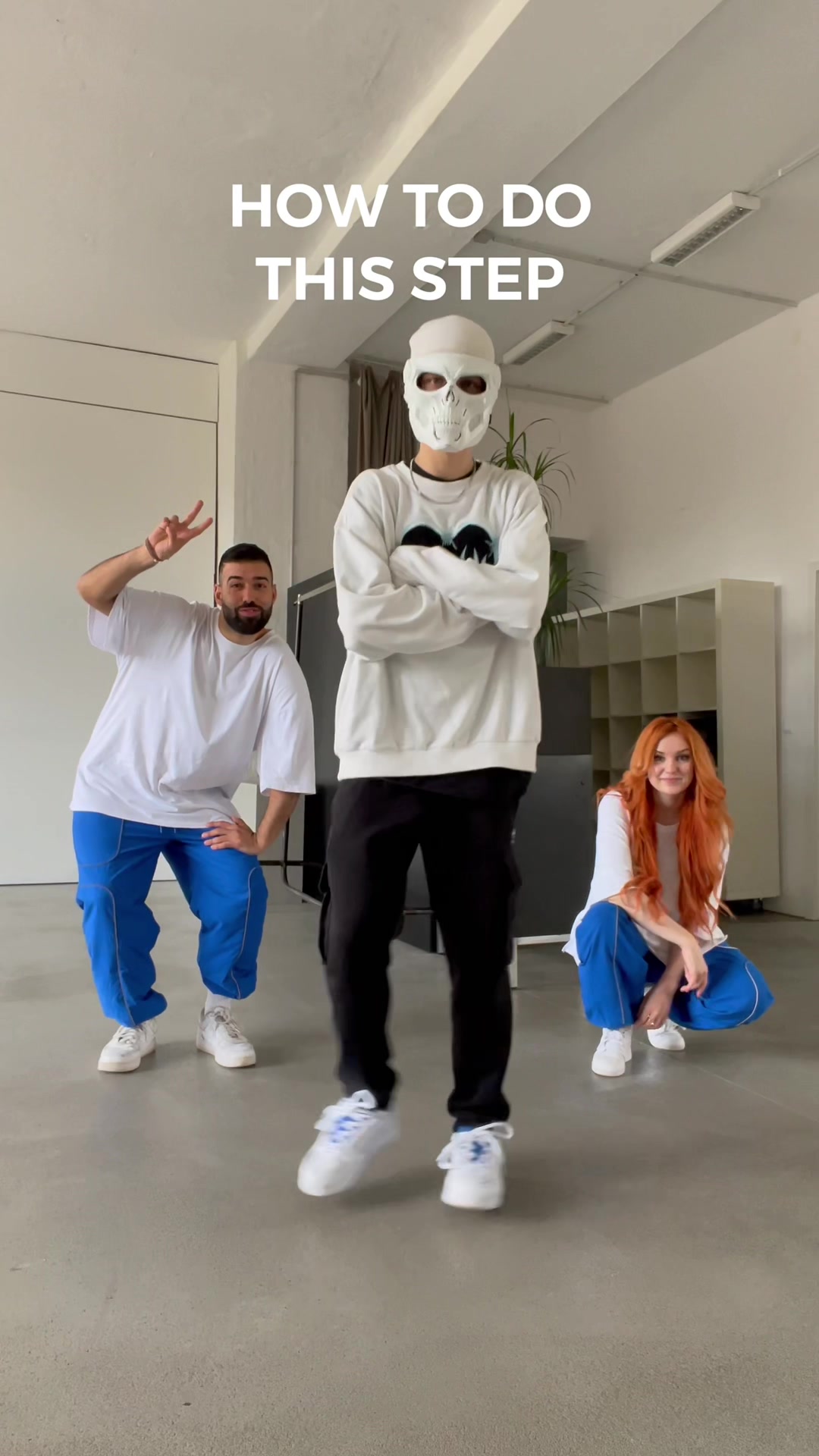 @CONTRAST CREW