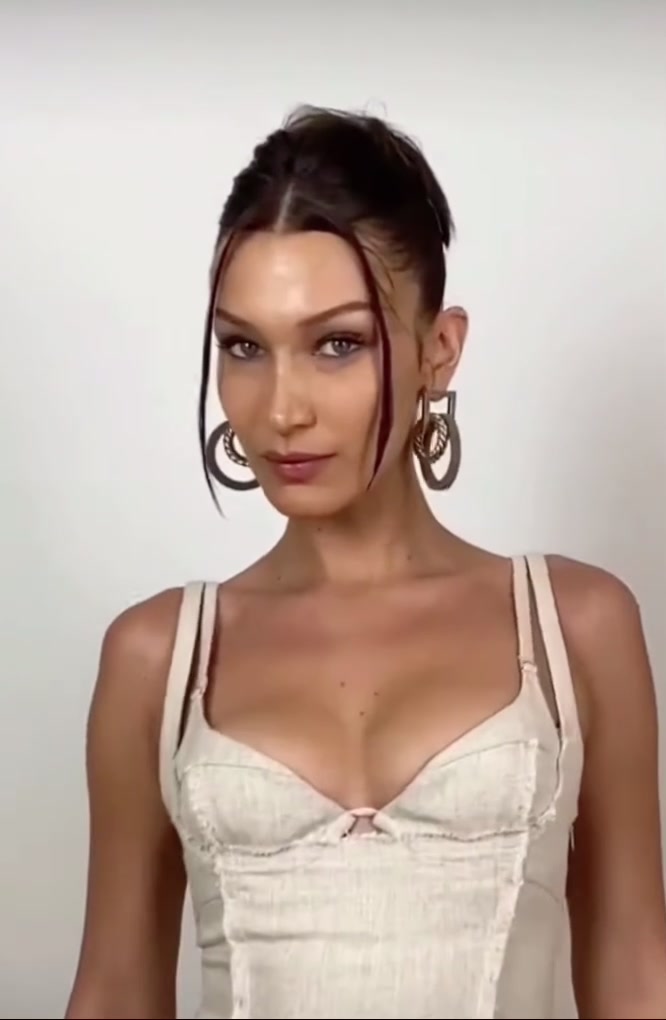 @Bella Hadid